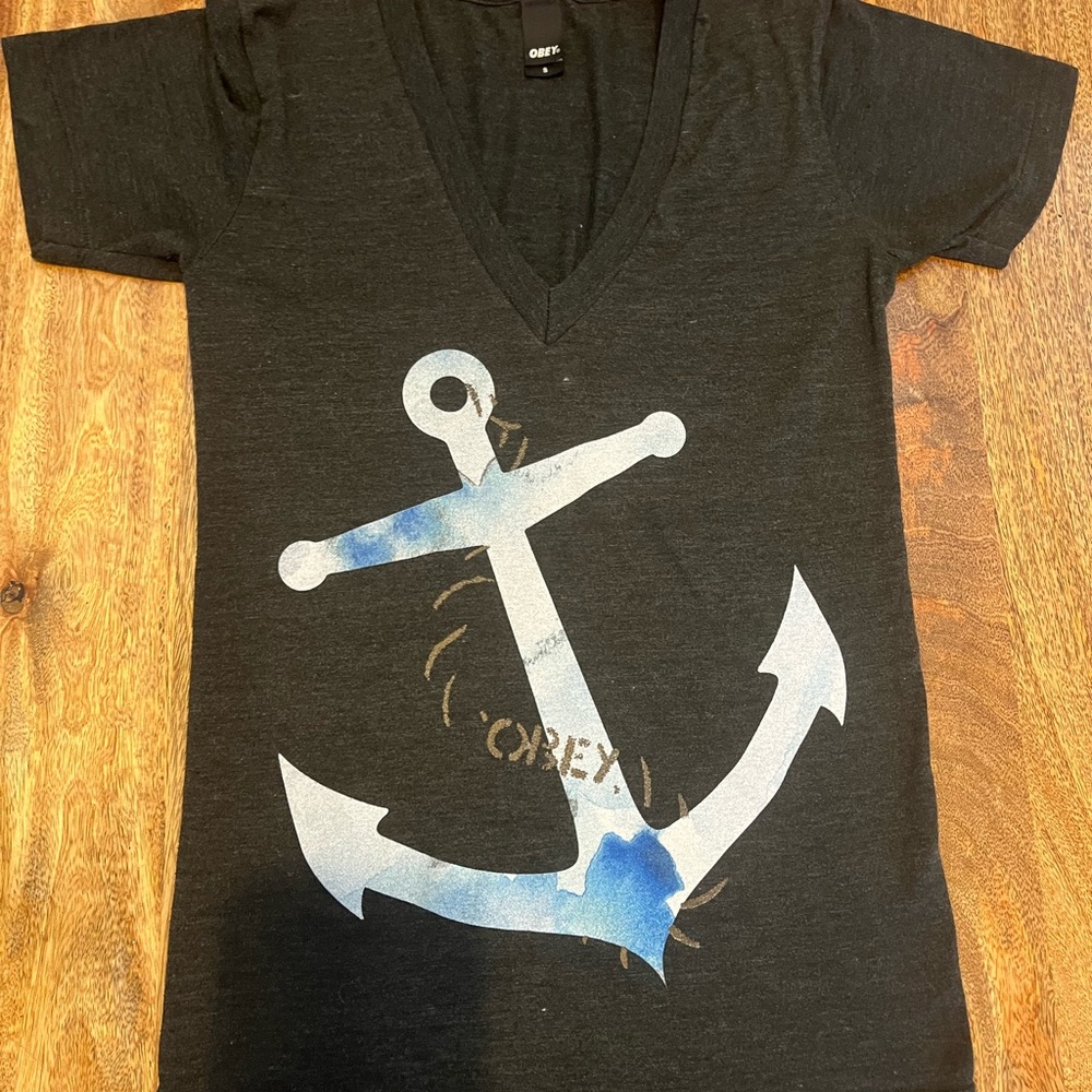 OBEY T-Shirt with anchor size Small